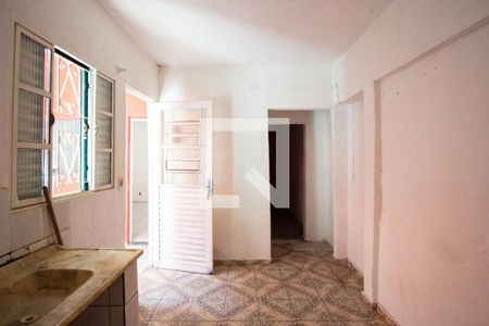 Cozinha de casa para alugar com 1 quarto, 25m² em Conjunto Habitacional A. E. Carvalho, São Paulo