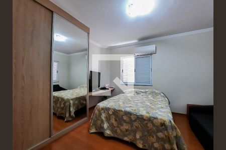 Casa à venda com 200m², 4 quartos e 4 vagasQuarto 3