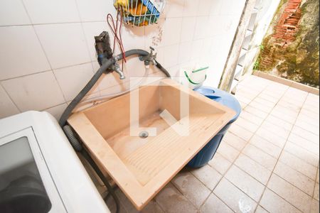 Casa à venda com 350m², 3 quartos e 2 vagas Casa à venda com 350m², 3 quartos e 2 vagasLavanderia