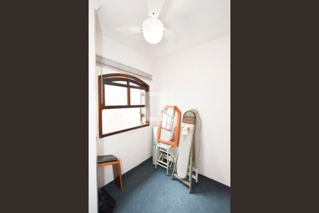 Casa à venda com 350m², 3 quartos e 2 vagas Casa à venda com 350m², 3 quartos e 2 vagasQuarto 2