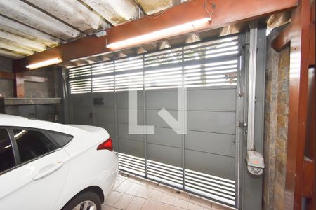 Casa à venda com 350m², 3 quartos e 2 vagas Casa à venda com 350m², 3 quartos e 2 vagasGaragem