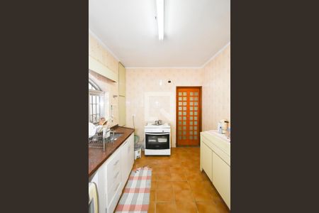 Casa à venda com 350m², 3 quartos e 2 vagas Casa à venda com 350m², 3 quartos e 2 vagasCozinha