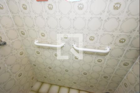 Casa à venda com 350m², 3 quartos e 2 vagas Casa à venda com 350m², 3 quartos e 2 vagasBanheiro Corredor