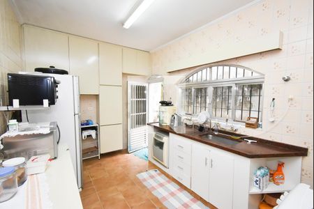 Casa à venda com 350m², 3 quartos e 2 vagas Casa à venda com 350m², 3 quartos e 2 vagasCozinha