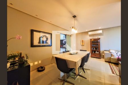 Sala de apartamento à venda com 3 quartos, 120m² em Sagrada Família, Belo Horizonte