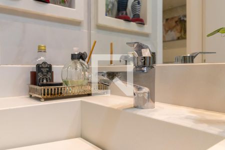 Apartamento à venda com 77m², 3 quartos e 2 vagasBanheiro da suíte