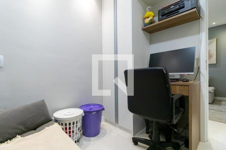 Apartamento à venda com 77m², 3 quartos e 2 vagasQuarto 3