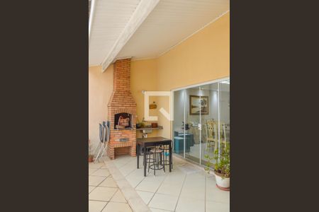 Casa à venda com 231m², 3 quartos e 4 vagasChurrasqueira