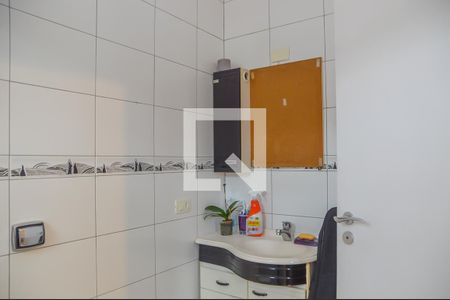 Casa à venda com 231m², 3 quartos e 4 vagasBanheiro da Suíte 2