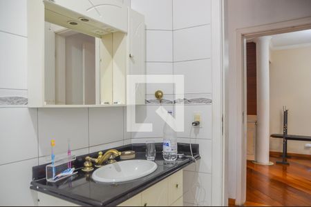 Casa à venda com 231m², 3 quartos e 4 vagasBanheiro da Suite