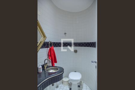 Casa à venda com 231m², 3 quartos e 4 vagasLavabo