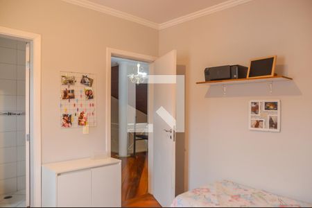 Casa à venda com 231m², 3 quartos e 4 vagasQuarto 2 - Suíte