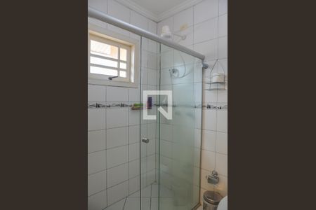 Casa à venda com 231m², 3 quartos e 4 vagasBanheiro da Suíte 2