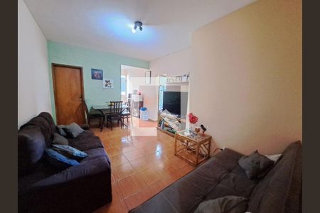 Sala de apartamento à venda com 2 quartos, 66m² em Heliópolis, Belo Horizonte