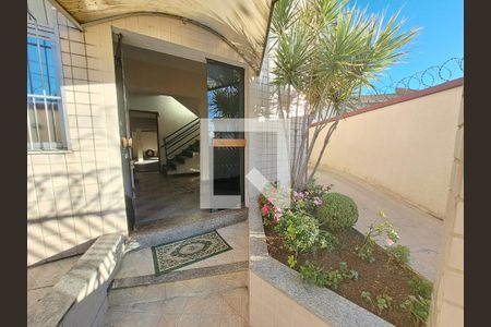 Apartamento à venda com 66m², 2 quartos e 1 vagaEntrada