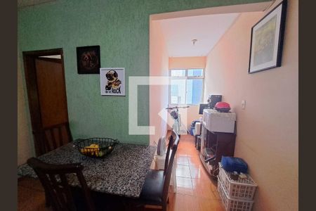 Sala de apartamento à venda com 2 quartos, 66m² em Heliópolis, Belo Horizonte