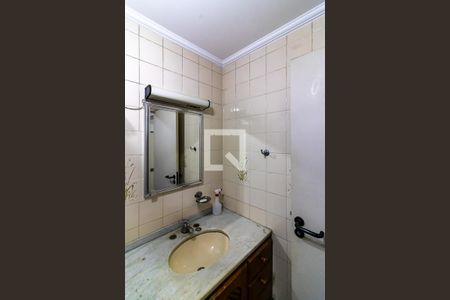 Casa à venda com 115m², 3 quartos e 2 vagasBanheiro Social