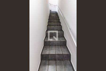 Escada de casa à venda com 3 quartos, 115m² em Vila Isolina Mazzei, São Paulo