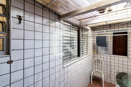 Casa à venda com 115m², 3 quartos e 2 vagasÁrea de Serviço