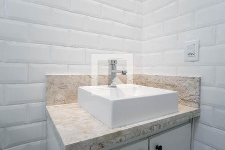 Casa à venda com 130m², 3 quartos e 1 vagaBanheiro