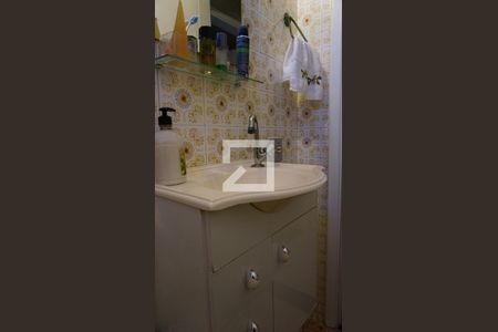 Casa à venda com 297m², 6 quartos e 4 vagasBanheiro 2