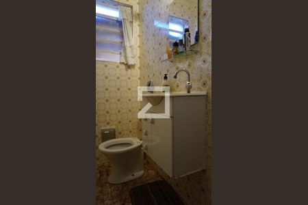 Casa à venda com 297m², 6 quartos e 4 vagasBanheiro 2