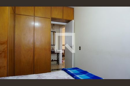 Casa à venda com 297m², 6 quartos e 4 vagasQuarto 2
