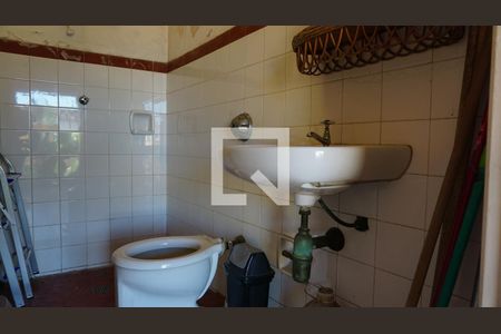 Casa à venda com 297m², 6 quartos e 4 vagasBanheiro de Serviço