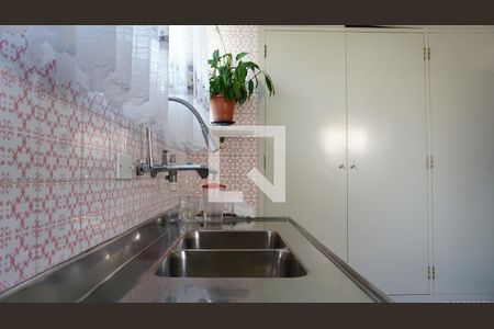 Casa à venda com 297m², 6 quartos e 4 vagasCozinha