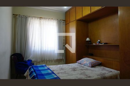 Casa à venda com 297m², 6 quartos e 4 vagasQuarto 2