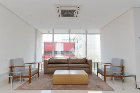 Studio para alugar com 37m², 1 quarto e 1 vaga Studio para alugar com 37m², 1 quarto e 1 vagaHall Social