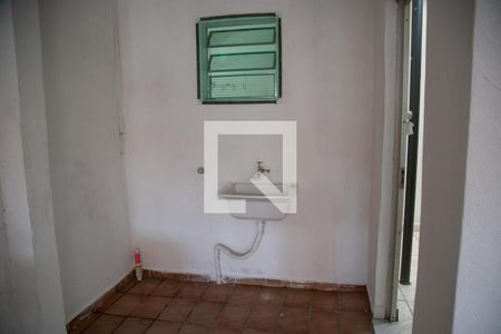 Casa para alugar com 32m², 1 quarto e sem vagaÁrea de Serviço
