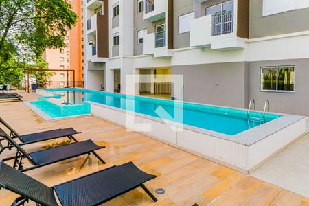 Apartamento para alugar com 40m², 2 quartos e sem vagaÁrea comum - Piscina
