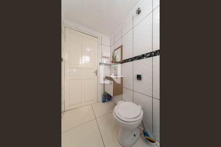Casa para alugar com 125m², 3 quartos e 4 vagasBanheiro Social - Piso Inferior