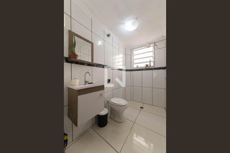 Casa para alugar com 125m², 3 quartos e 4 vagasBanheiro Social - Piso Inferior