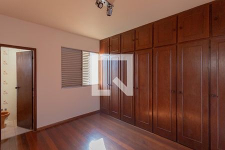Apartamento para alugar com 105m², 3 quartos e 2 vagasQuarto 3 - Suíte