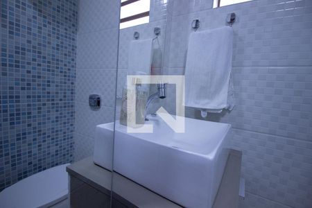 Casa à venda com 736m², 4 quartos e 4 vagasBanheiro