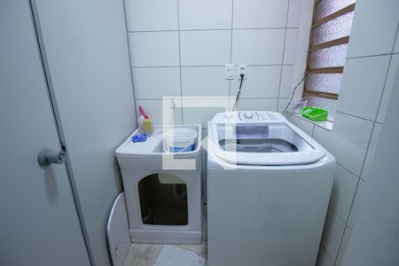 Casa à venda com 736m², 4 quartos e 4 vagasLavanderia