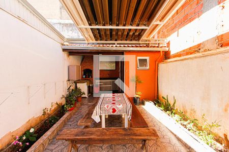 Casa à venda com 250m², 3 quartos e 4 vagas Casa à venda com 250m², 3 quartos e 4 vagasChurrasqueira