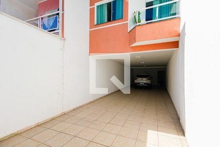 Casa à venda com 250m², 3 quartos e 4 vagas Casa à venda com 250m², 3 quartos e 4 vagasGaragem