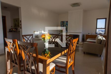 Sala de apartamento à venda com 4 quartos, 174m² em Vila Ipojuca, São Paulo