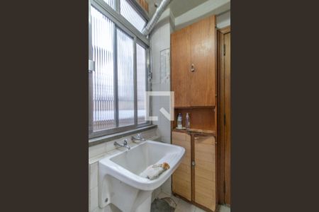 Apartamento à venda com 100m², 3 quartos e sem vaga Apartamento à venda com 100m², 3 quartos e sem vagaCozinha e Área de Serviço