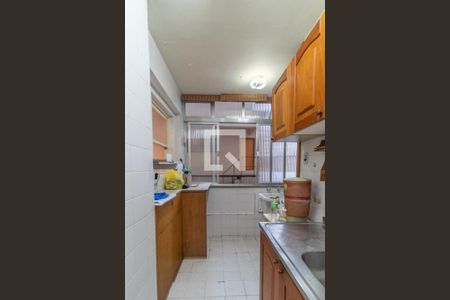 Apartamento à venda com 100m², 3 quartos e sem vaga Apartamento à venda com 100m², 3 quartos e sem vagaCozinha e Área de Serviço