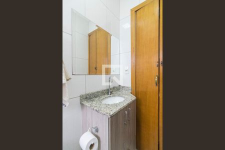 Apartamento para alugar com 60m², 2 quartos e 2 vagasBanheiro