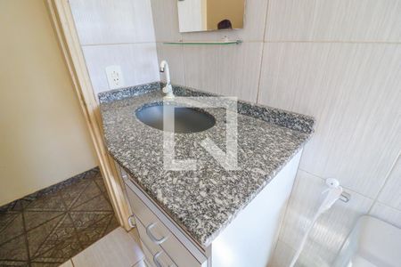 Casa à venda com 180m², 4 quartos e 1 vagaBanheiro