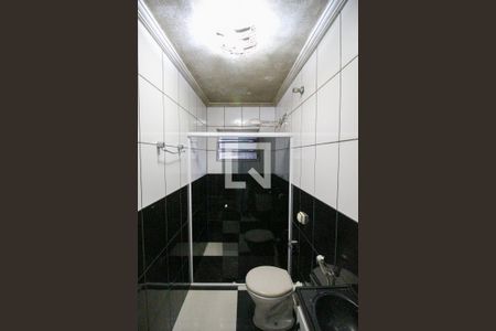 Casa para alugar com 160m², 3 quartos e 1 vaga Casa para alugar com 160m², 3 quartos e 1 vagaBanheiro
