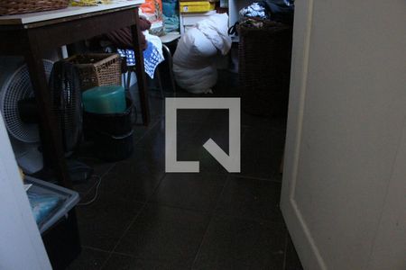 Casa à venda com 176m², 3 quartos e 1 vagaQuarto de Serviço