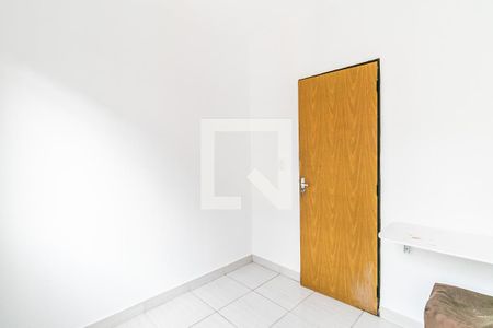 Quarto 2 de apartamento para alugar com 2 quartos, 43m² em Itapoã, Belo Horizonte