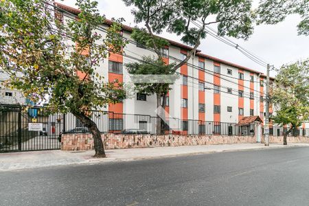 Apartamento para alugar com 43m², 2 quartos e 1 vagaFachada