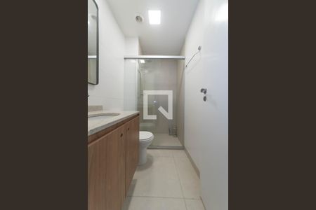 Banheiro de apartamento à venda com 1 quarto, 30m² em Campo Belo, São Paulo